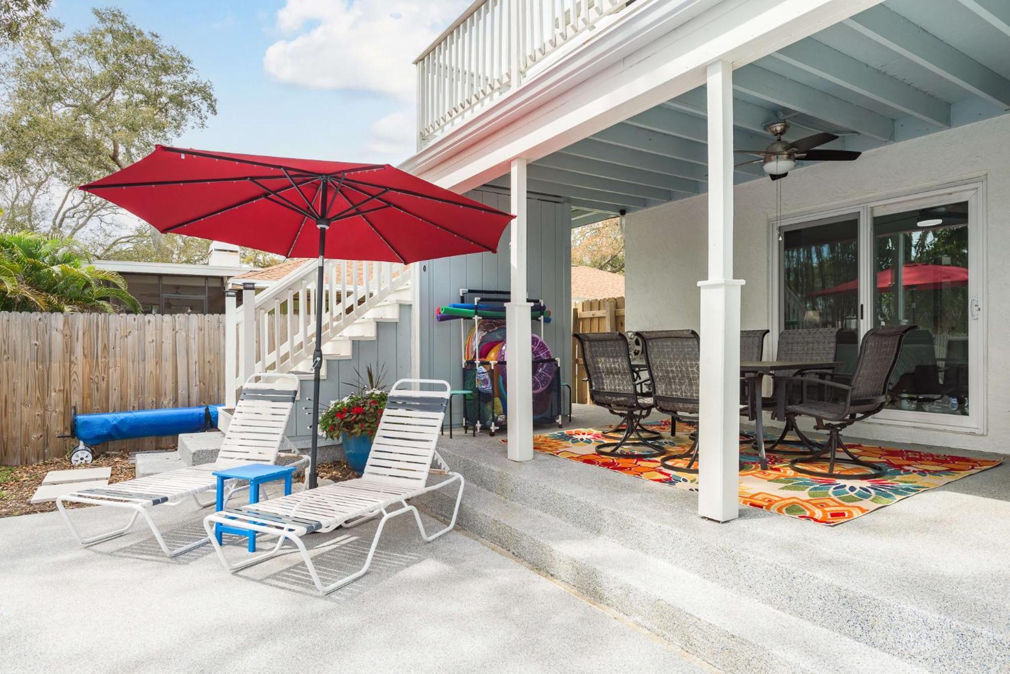 Luxury Family Beach Escape With Heated Pool And Putting Green Villa Tarpon Springs Exterior photo